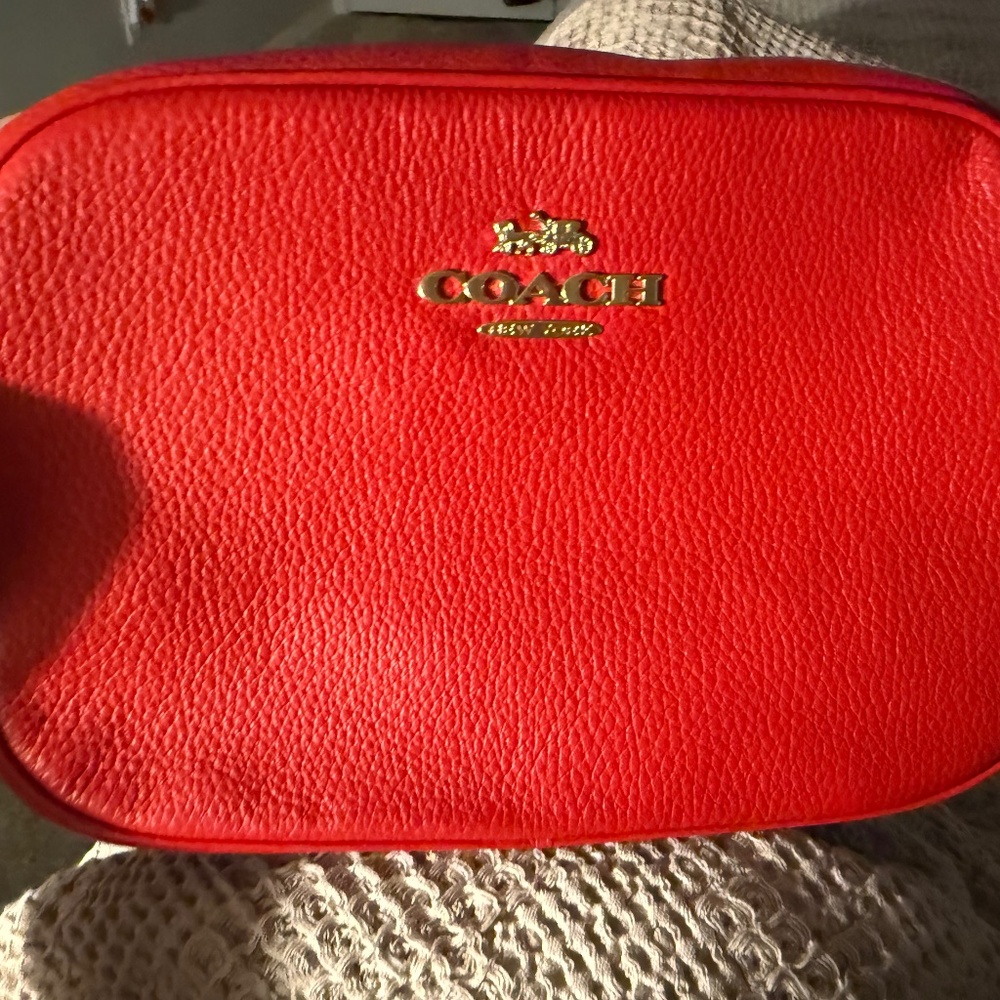 Coach Purse ( NEW/NEVER USED)